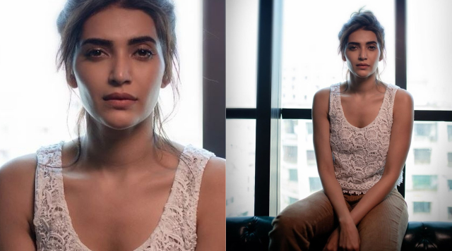 Karishma Tanna Flaunts Her Simplicity With The Latest Capture