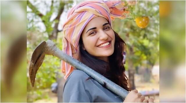 Ruhani Sharma Is Looking Surreal As A Village Girl In Candid Pictures.