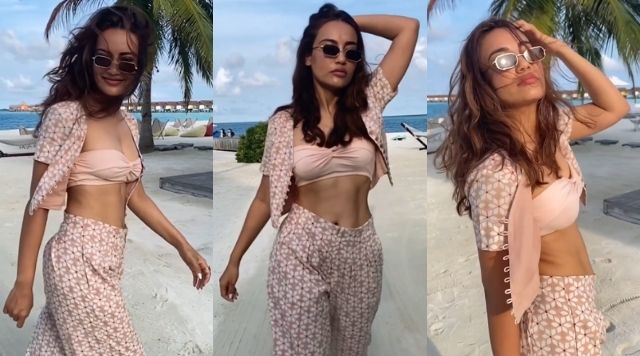 Surbhi Jyoti Looks Smoking Hot Flaunting Her Fabulous Figure.