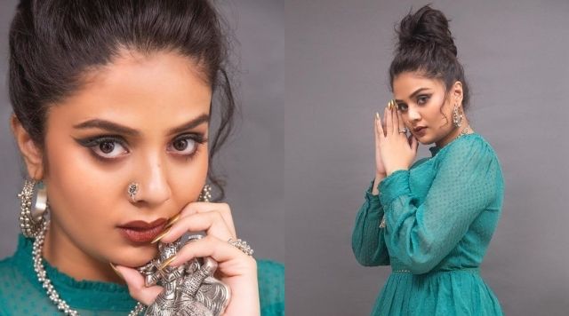 Sreemukhi’s New Fashion Mantra Is ‘High Buns And High Heels’. Check Out Pictures