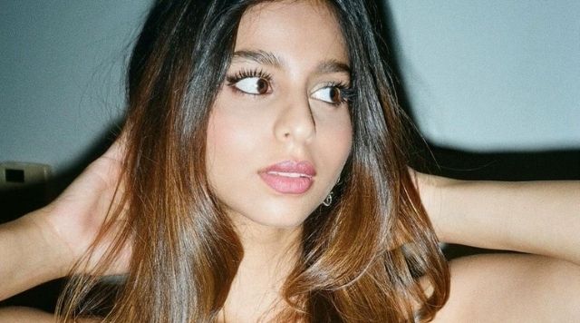 Suhana Khan Shared A Hot Candid Picture On Instagram, Ananya Panday And Shanaya Kapoor Get Mesmerized.