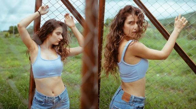 Fatima Sana Shaikh Flaunting Her Hot Beauty In Her Latest Pictures. Take A Look