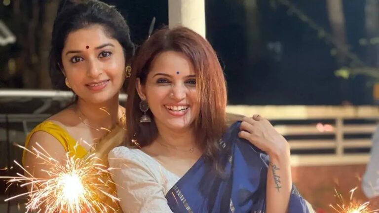 Photos: Meera Jasmine Celebrates Diwali With Her Family And Friends.