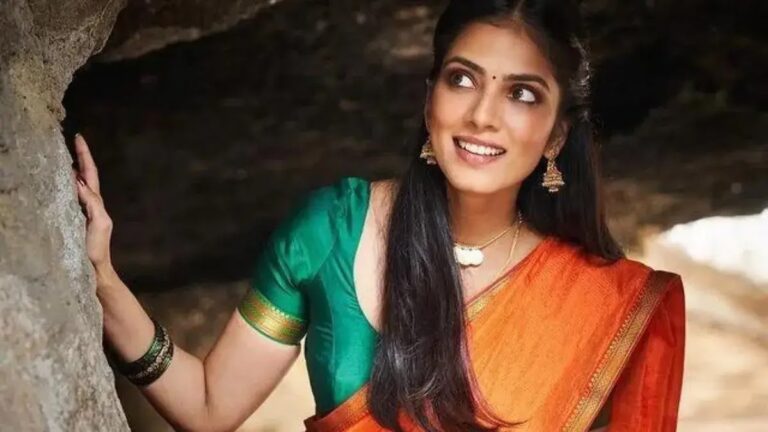Malavika Mohanan Goes All Ethnic On Makar Sankranti