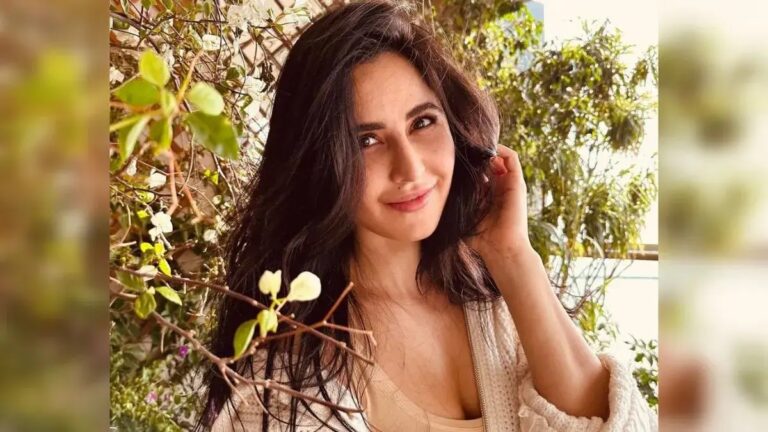 Katrina Kaif Flaunts Her Natural Beauty In Her Latest Pictures.