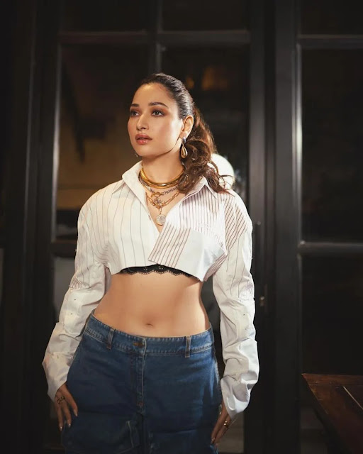 Tamannaah bhatia belly