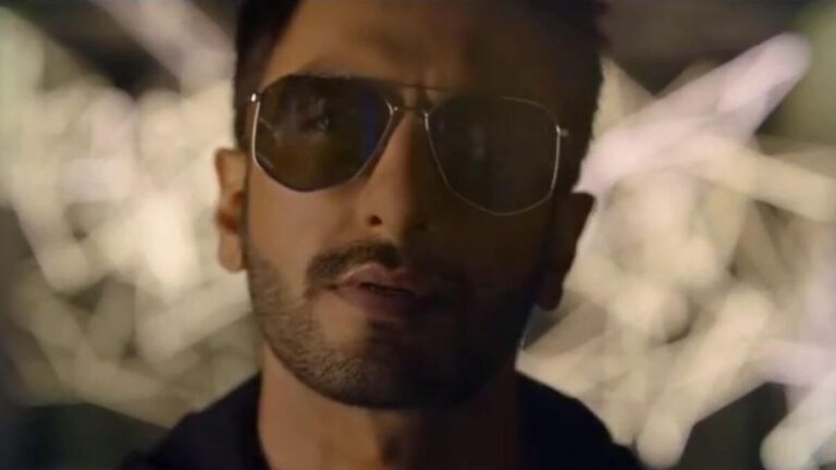 Farhan Akhtar Announces Don 3 With Ranveer Singh. First Glimpse Video Out!