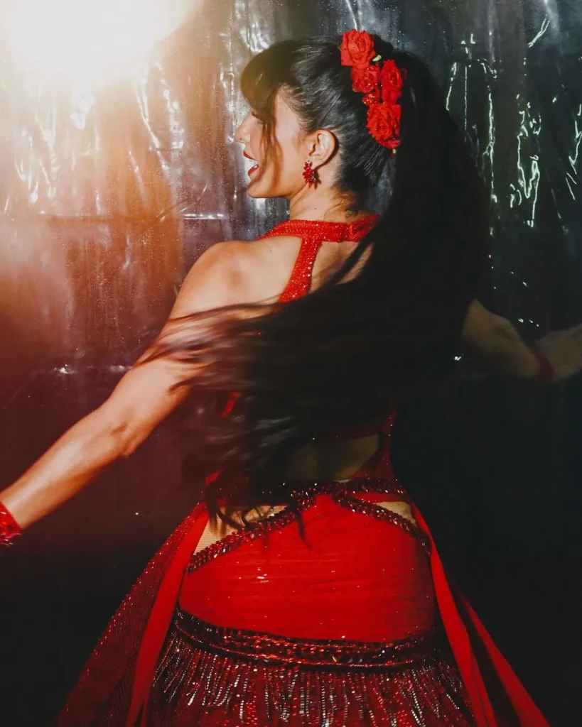 Jacqueline Fernandez visits her country sri lanka